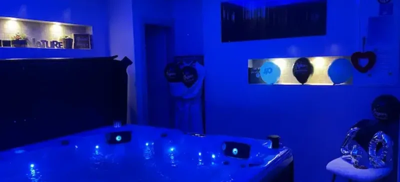 spa-de-la-foret-bien-etre-lumiere-bleu